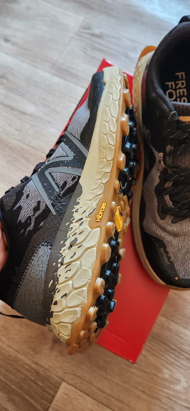 New Balance Fresh Foam с фирменной биркой Vibram
