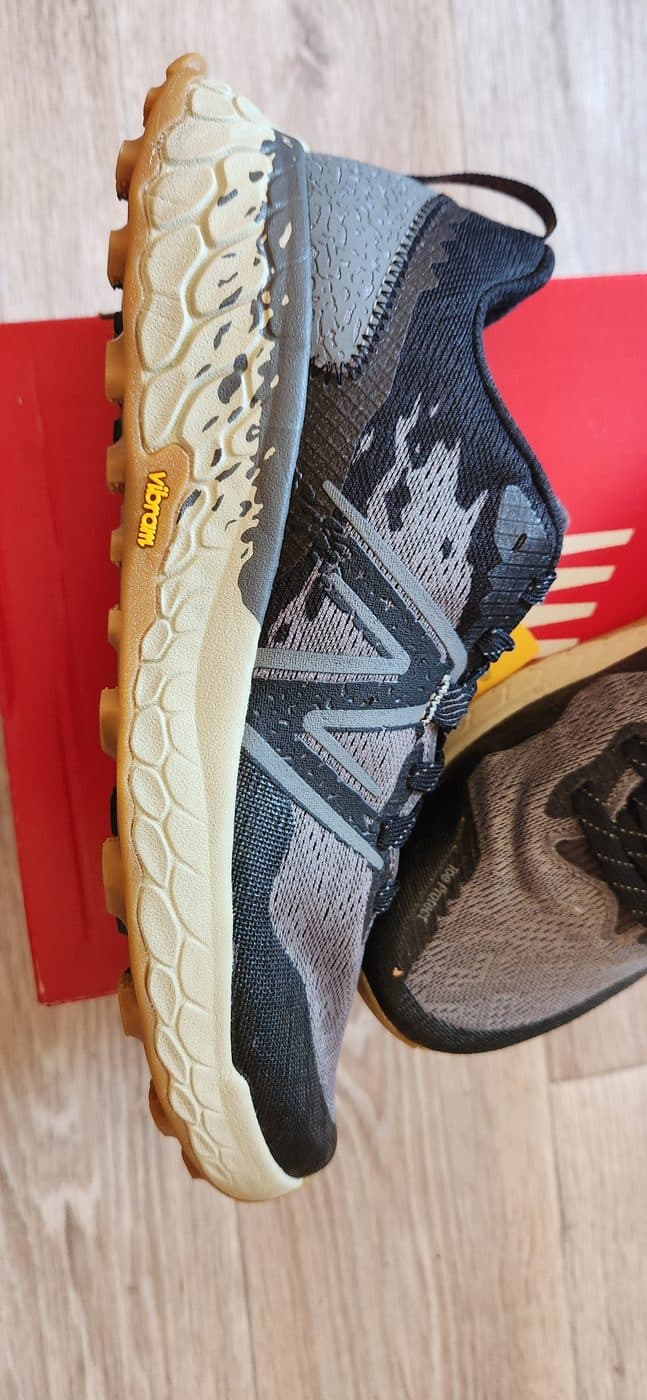 New Balance Fresh Foam с фирменной биркой Vibram